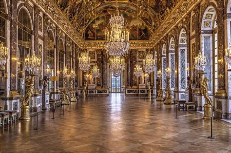 what does versailles symbolize